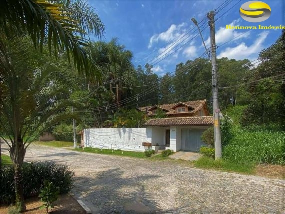 Casa de Condomínio à venda e aluguel com 4 quartos, 780m² - Foto 2