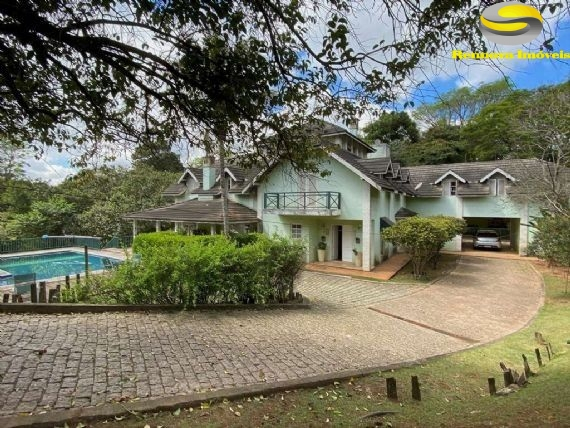 Casa de Condomínio à venda com 4 quartos, 562m² - Foto 1