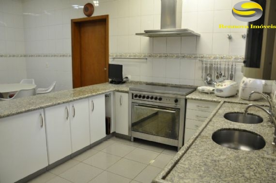 Casa de Condomínio à venda com 4 quartos, 540m² - Foto 12