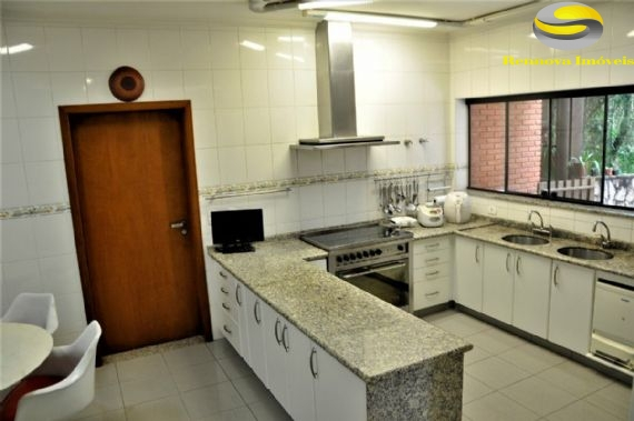 Casa de Condomínio à venda com 4 quartos, 540m² - Foto 17