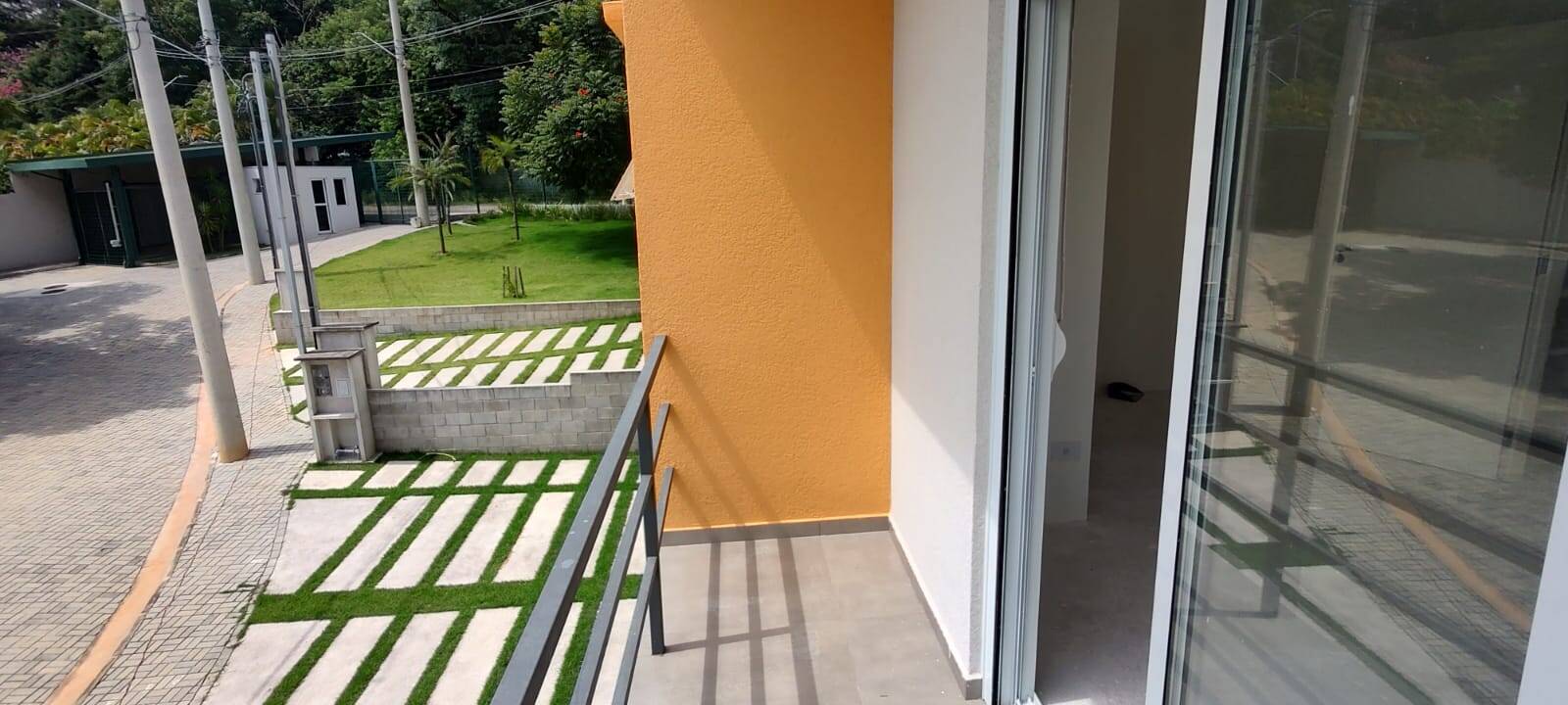 Casa de Condomínio à venda com 3 quartos, 110m² - Foto 2