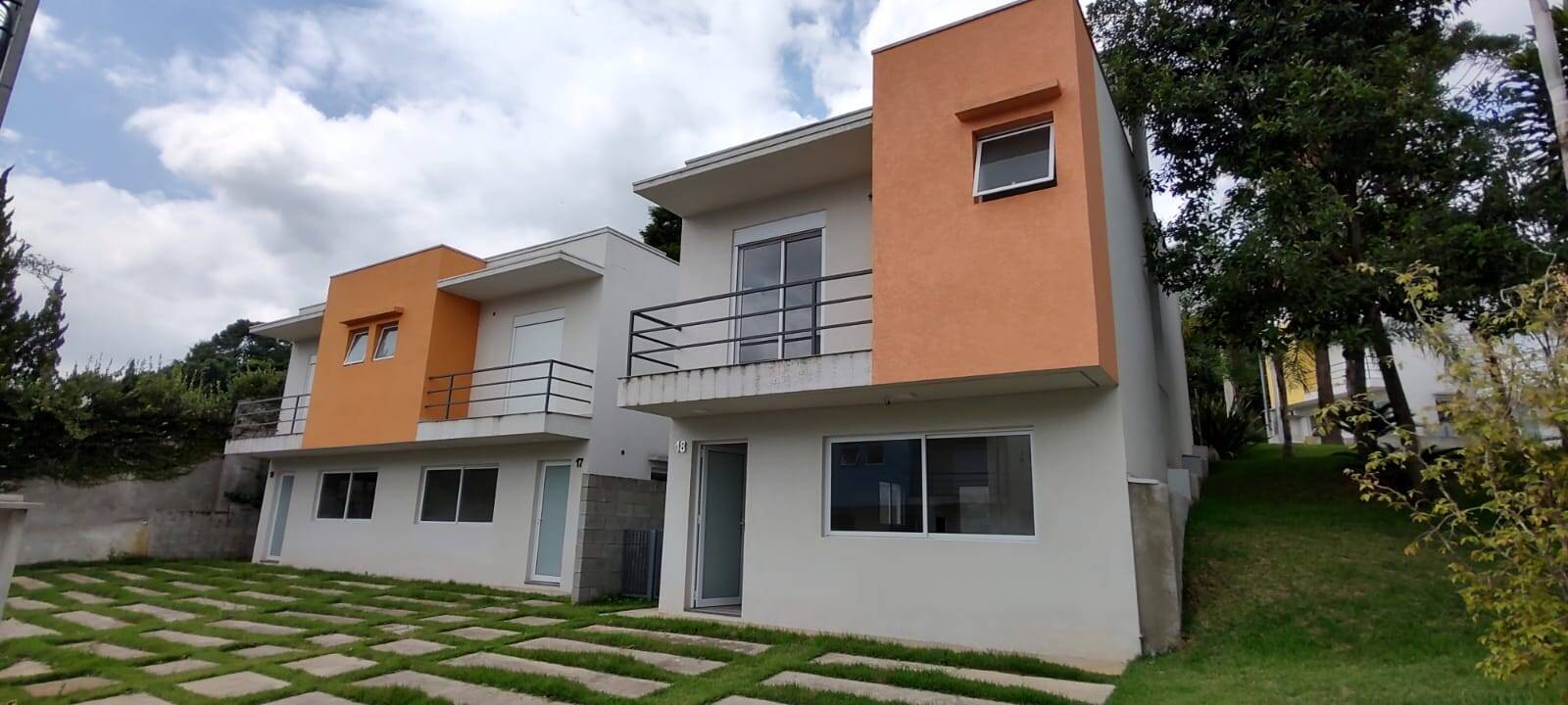 Casa de Condomínio à venda com 3 quartos, 140m² - Foto 2