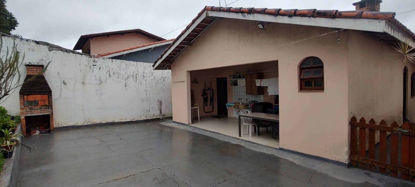 Casa de Condomínio à venda com 3 quartos, 160m² - Foto 1