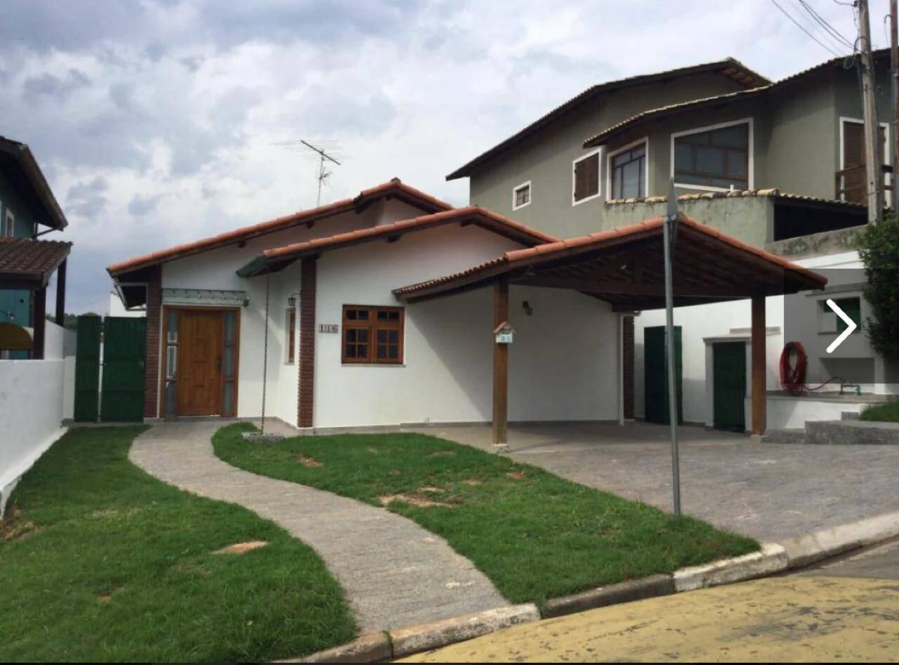 Casa à venda com 3 quartos, 157m² - Foto 1