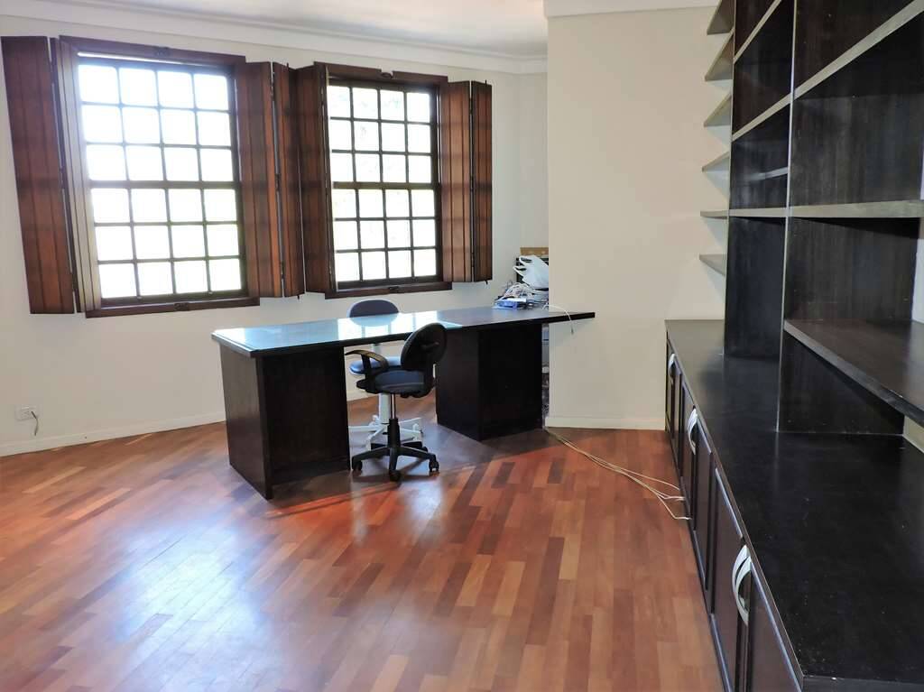 Casa de Condomínio para alugar com 6 quartos, 550m² - Foto 7