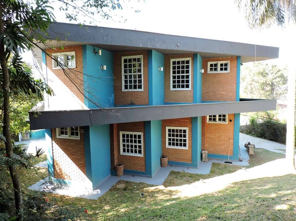 Casa de Condomínio para alugar com 6 quartos, 550m² - Foto 4