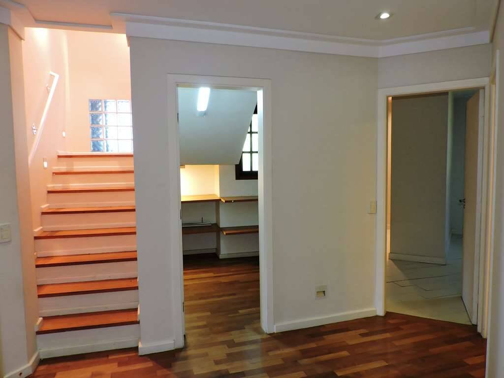 Casa de Condomínio para alugar com 6 quartos, 550m² - Foto 10