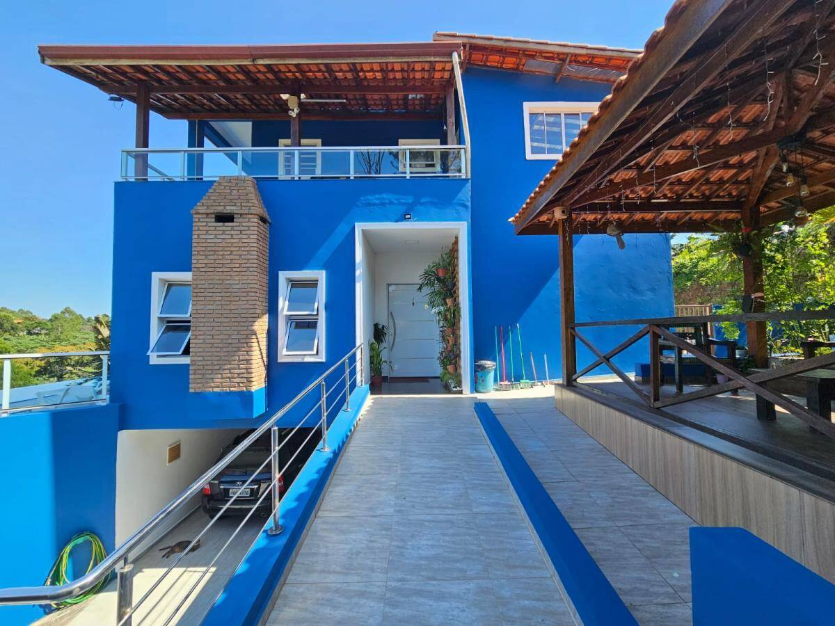 Casa de Condomínio à venda com 3 quartos, 320m² - Foto 2