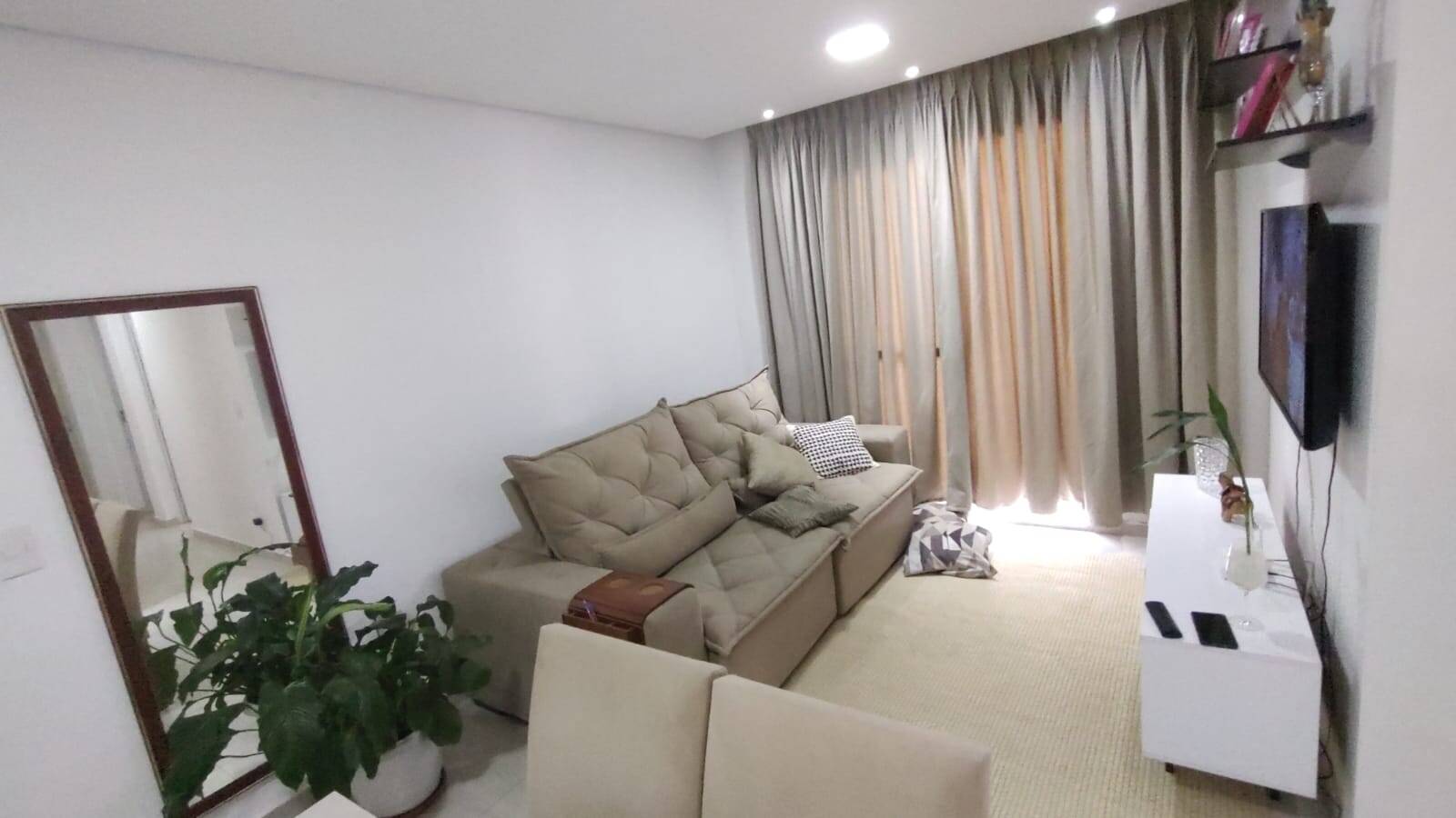 Apartamento à venda com 2 quartos, 65m² - Foto 2