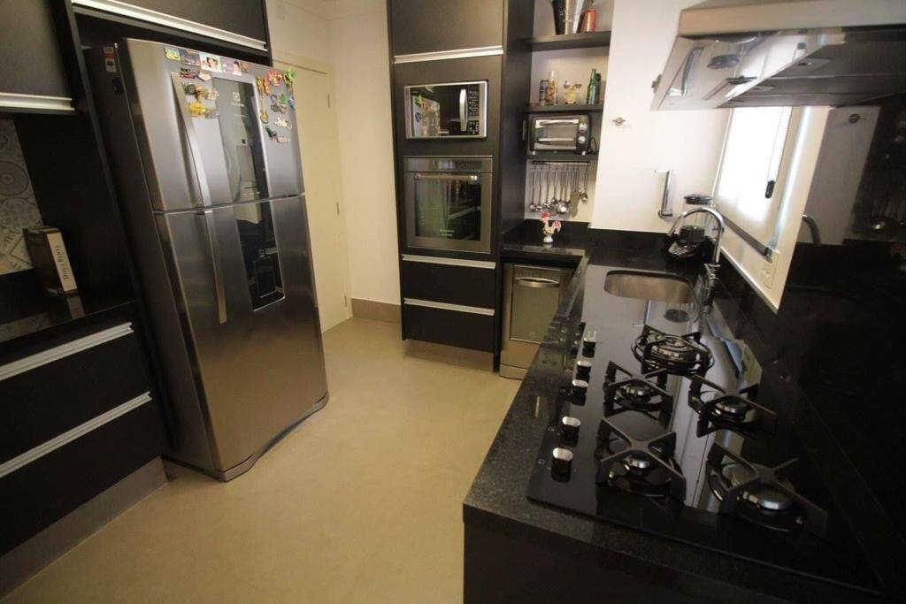 Apartamento à venda com 3 quartos, 118m² - Foto 11