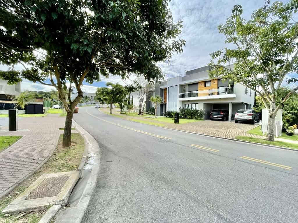 Casa de Condomínio à venda com 4 quartos, 513m² - Foto 2