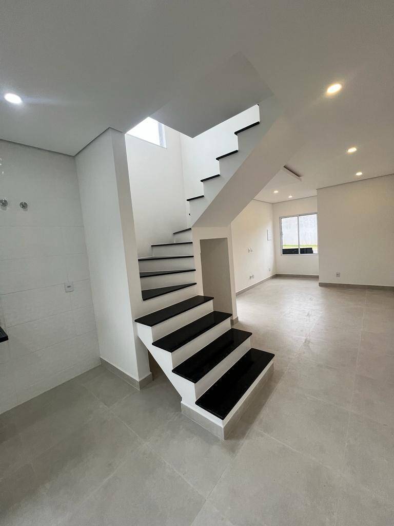 Casa de Condomínio à venda com 3 quartos, 96m² - Foto 2