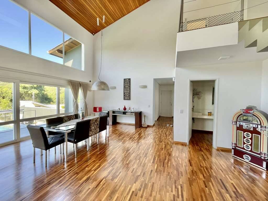 Casa de Condomínio à venda com 4 quartos, 556m² - Foto 10