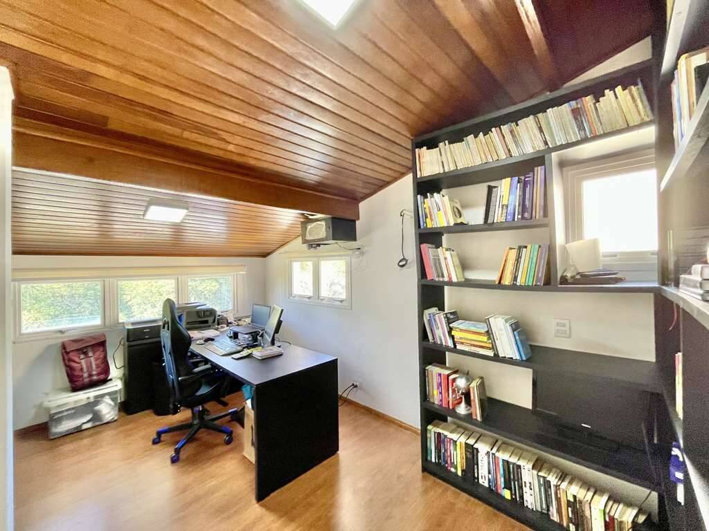 Casa de Condomínio à venda com 4 quartos, 556m² - Foto 34