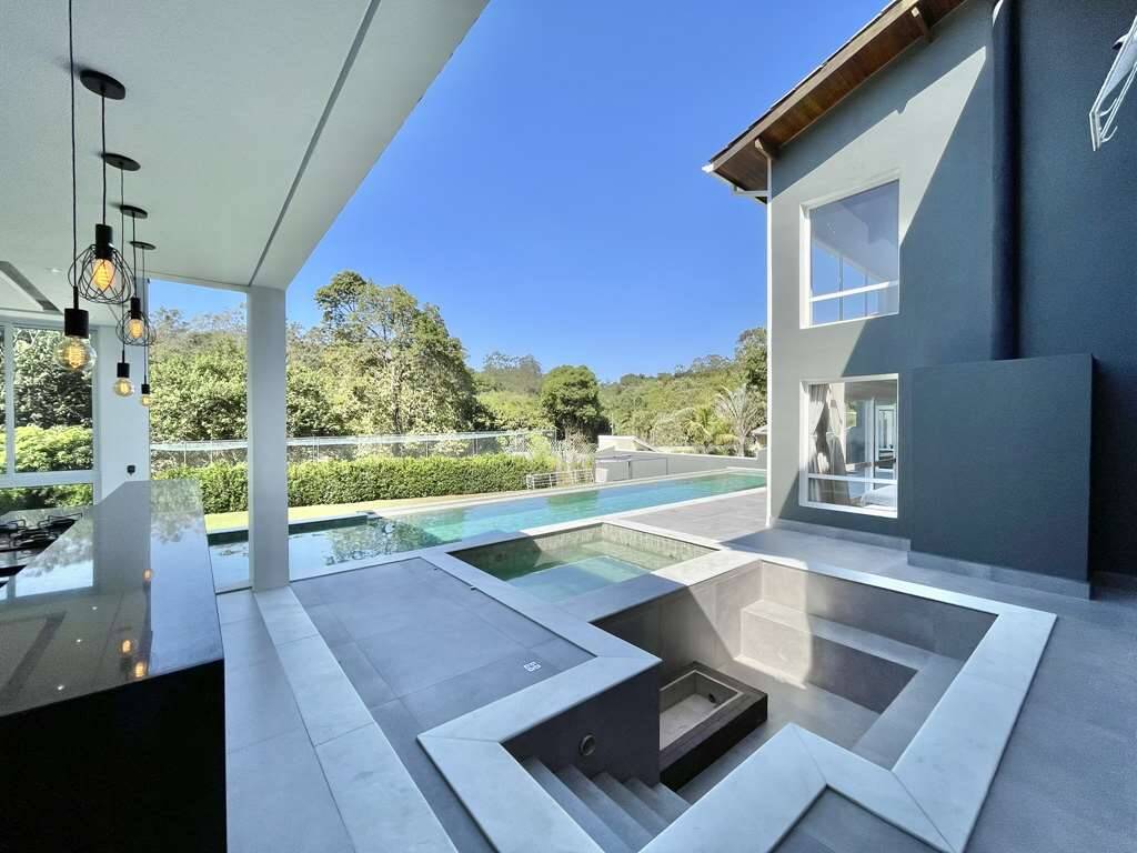 Casa de Condomínio à venda com 4 quartos, 556m² - Foto 35