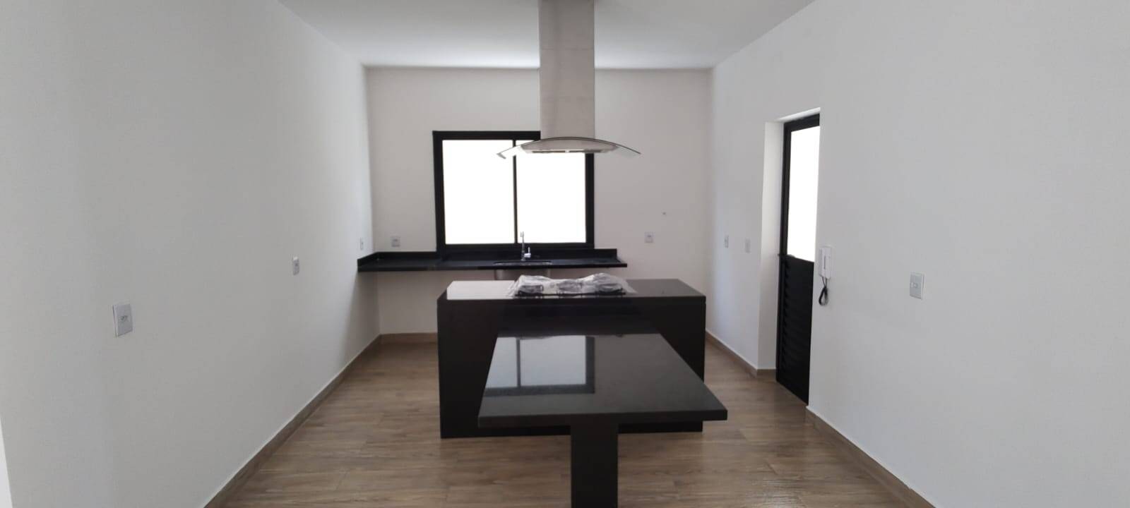 Casa à venda com 3 quartos, 245m² - Foto 10