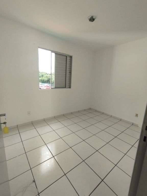 Apartamento à venda com 2 quartos, 45m² - Foto 2