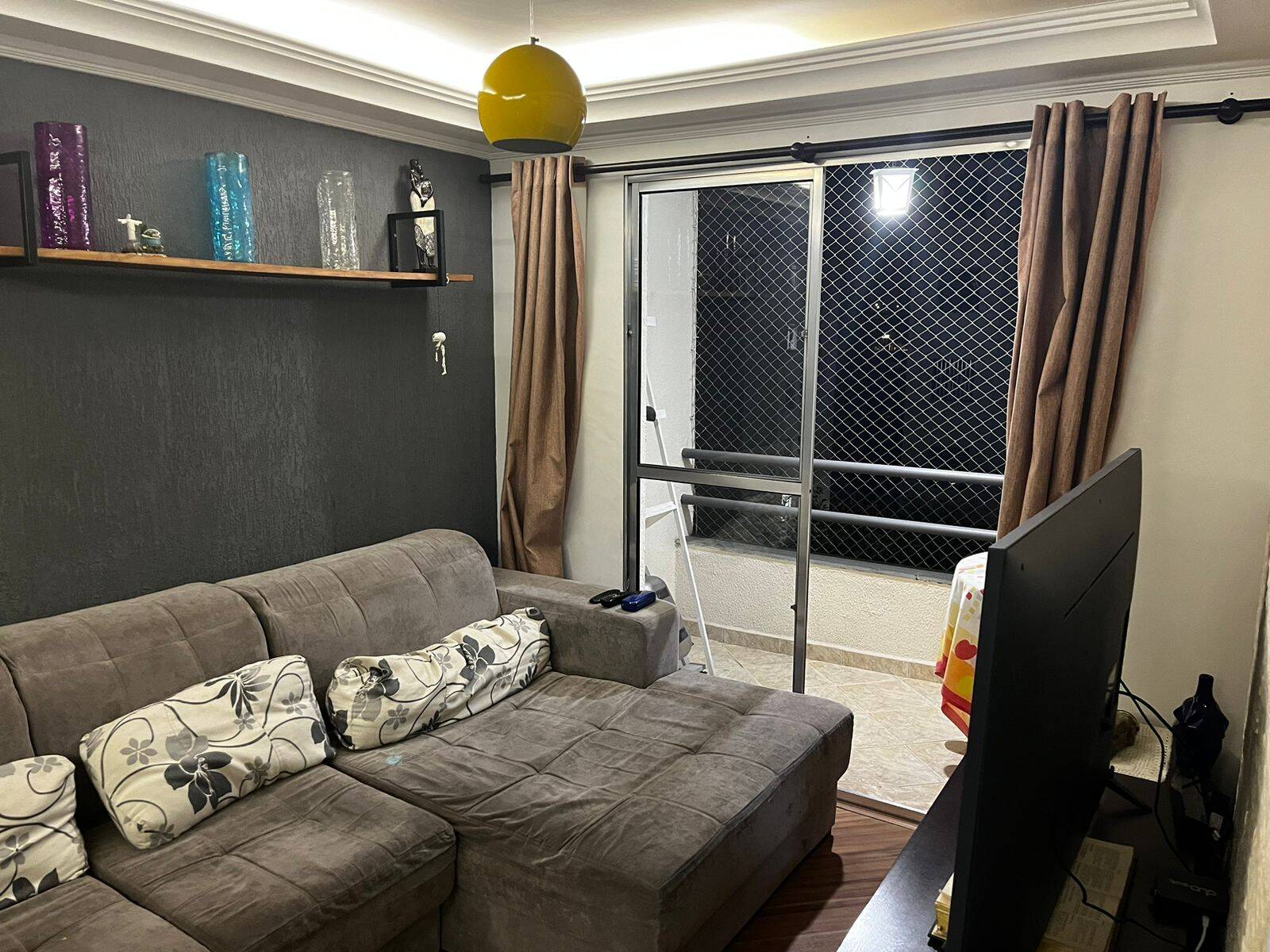 Apartamento à venda com 2 quartos, 56m² - Foto 1