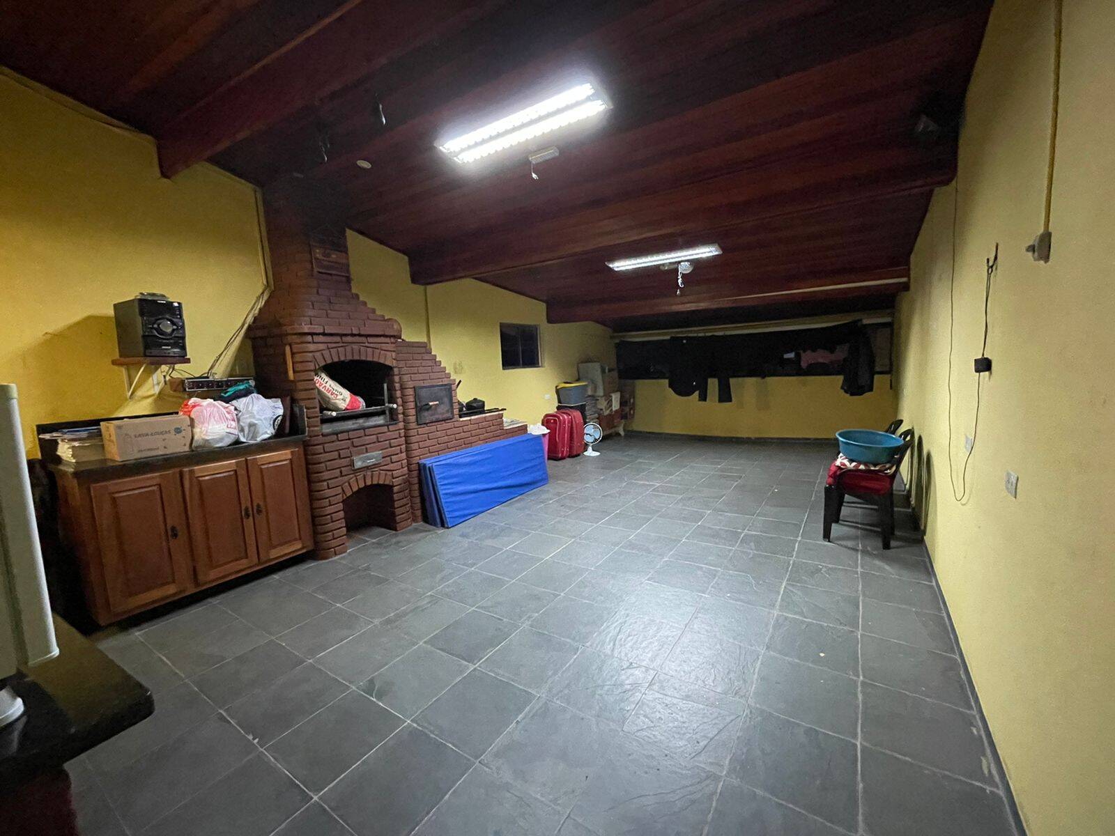 Casa à venda com 2 quartos, 200m² - Foto 10