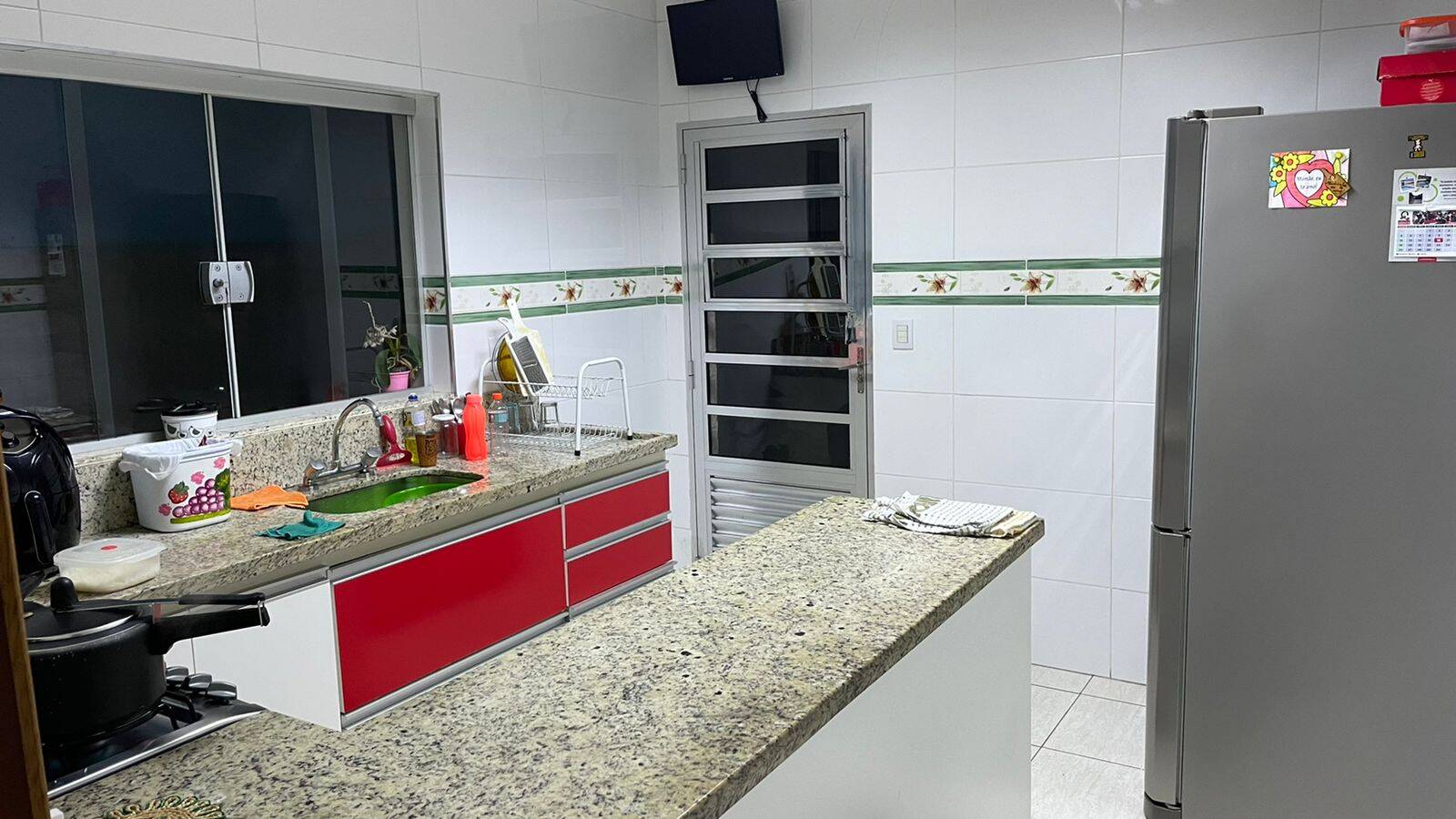 Casa à venda com 2 quartos, 200m² - Foto 6