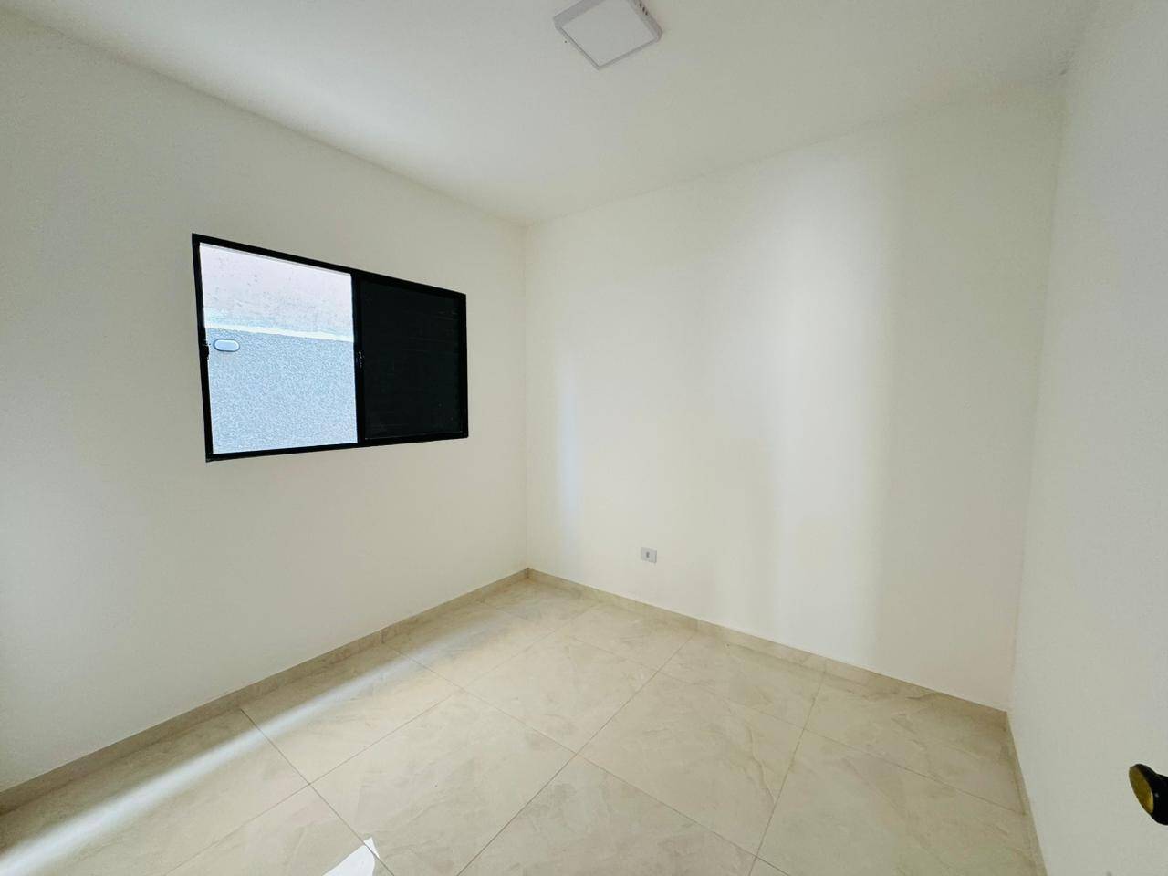 Casa à venda com 3 quartos, 105m² - Foto 10