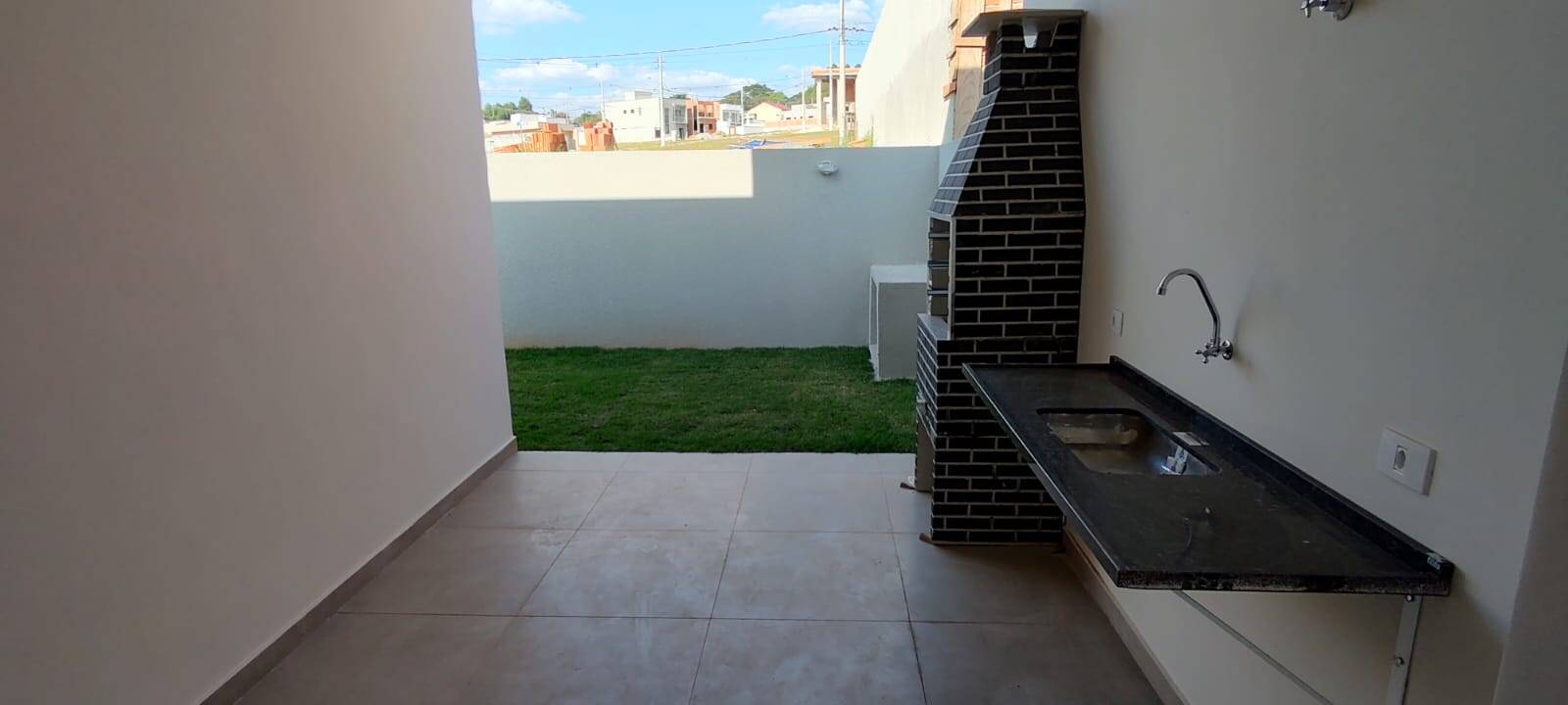 Casa à venda com 3 quartos, 106m² - Foto 18