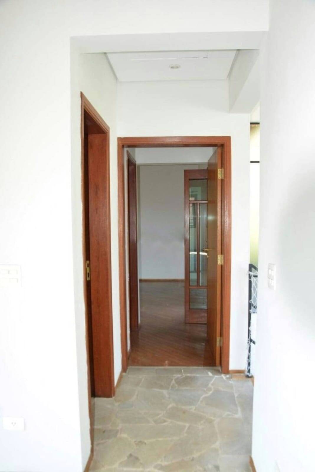 Casa para alugar com 4 quartos, 200m² - Foto 9