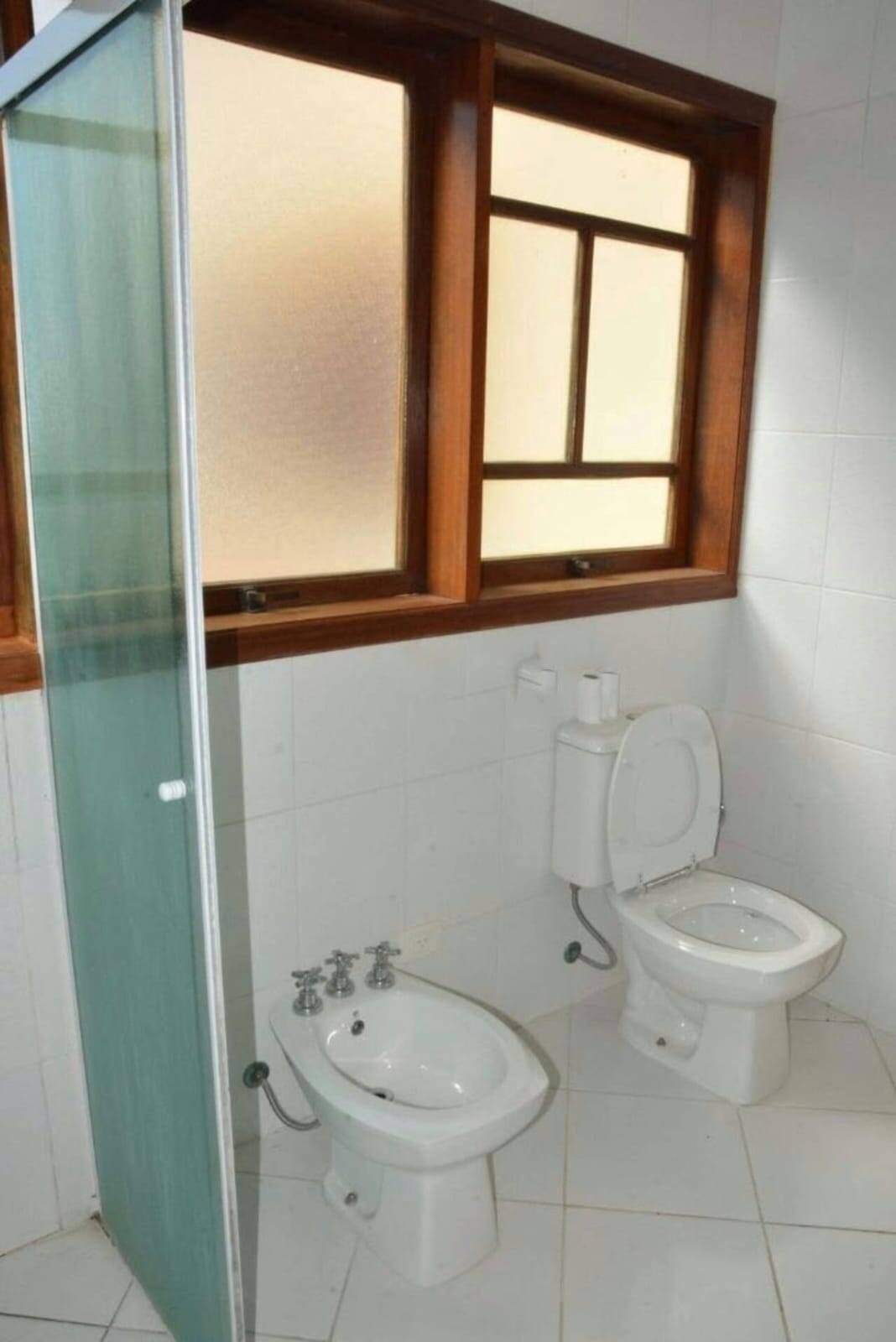 Casa para alugar com 4 quartos, 200m² - Foto 20