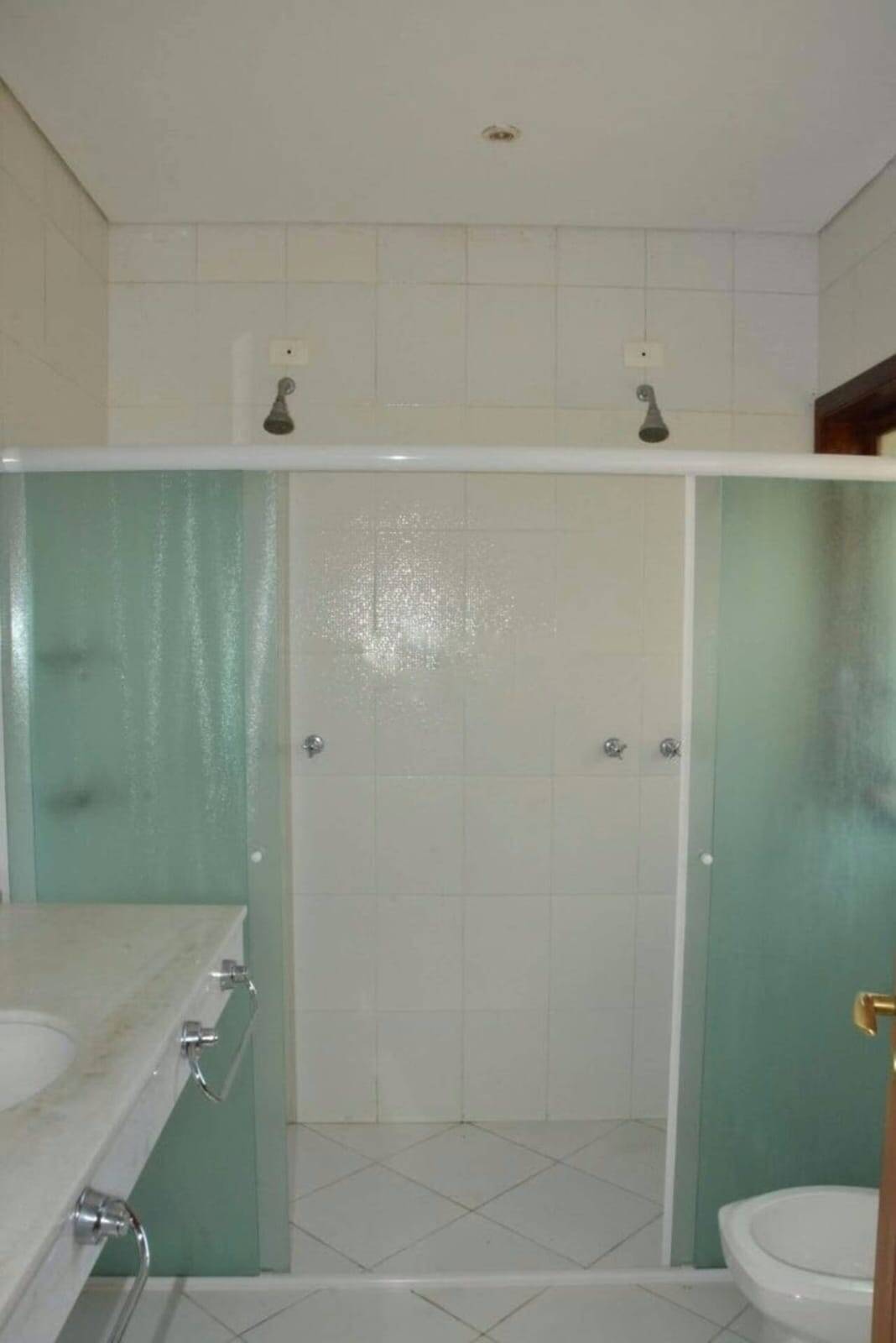 Casa para alugar com 4 quartos, 200m² - Foto 33