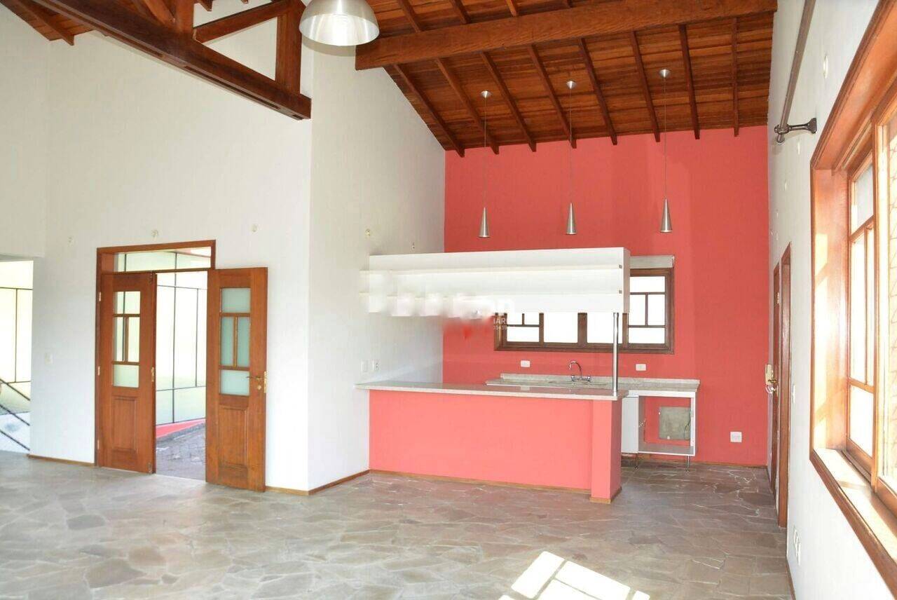 Casa para alugar com 4 quartos, 200m² - Foto 35