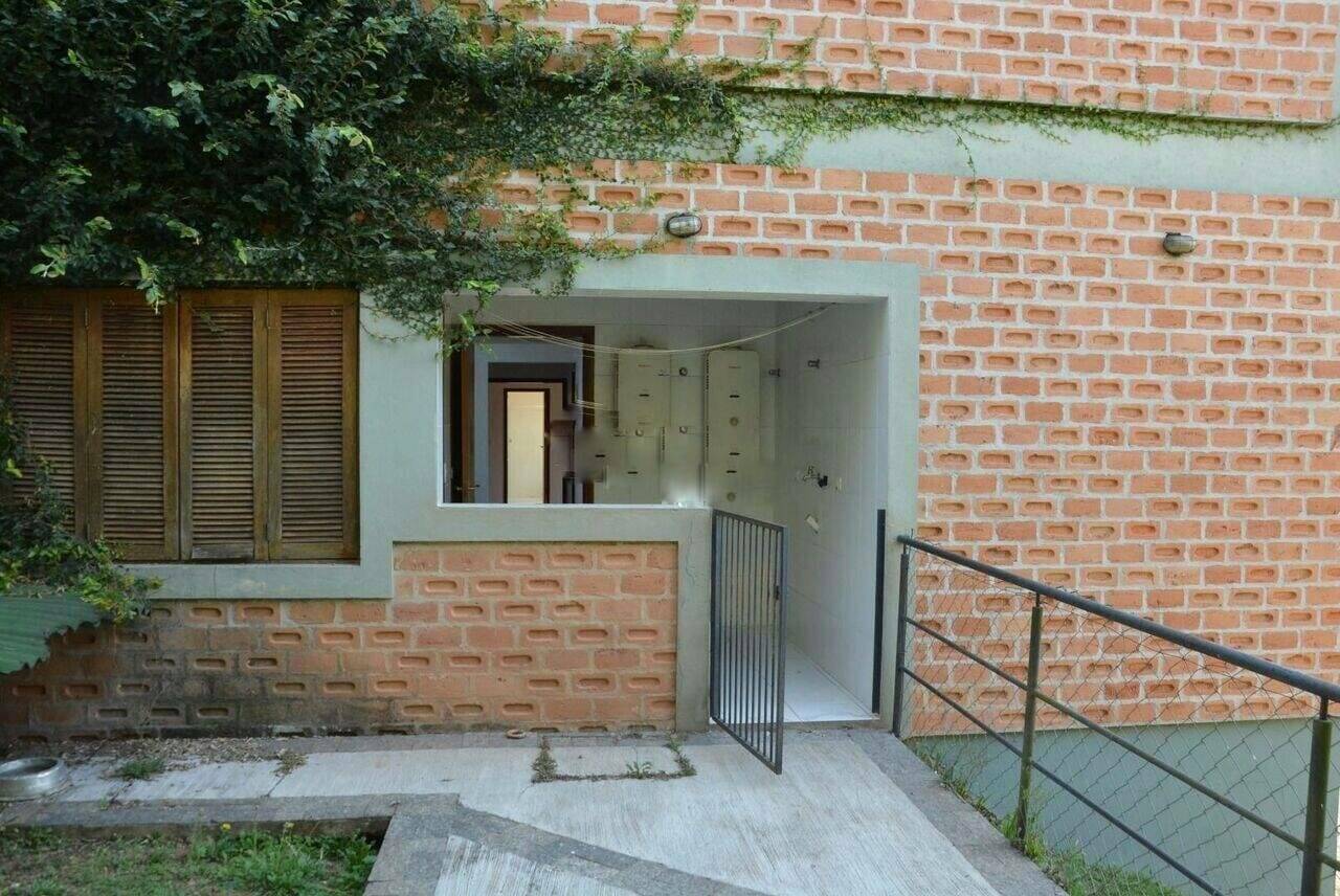 Casa para alugar com 4 quartos, 200m² - Foto 41