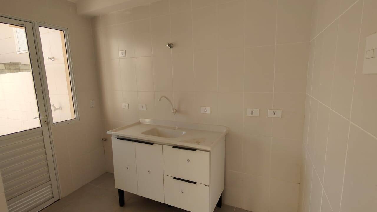 Apartamento para alugar com 2 quartos, 40m² - Foto 12