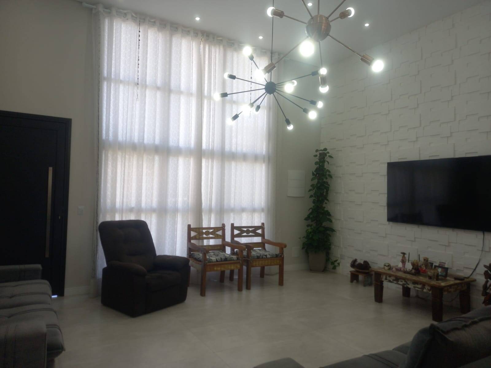 Casa de Condomínio à venda com 3 quartos, 200m² - Foto 4