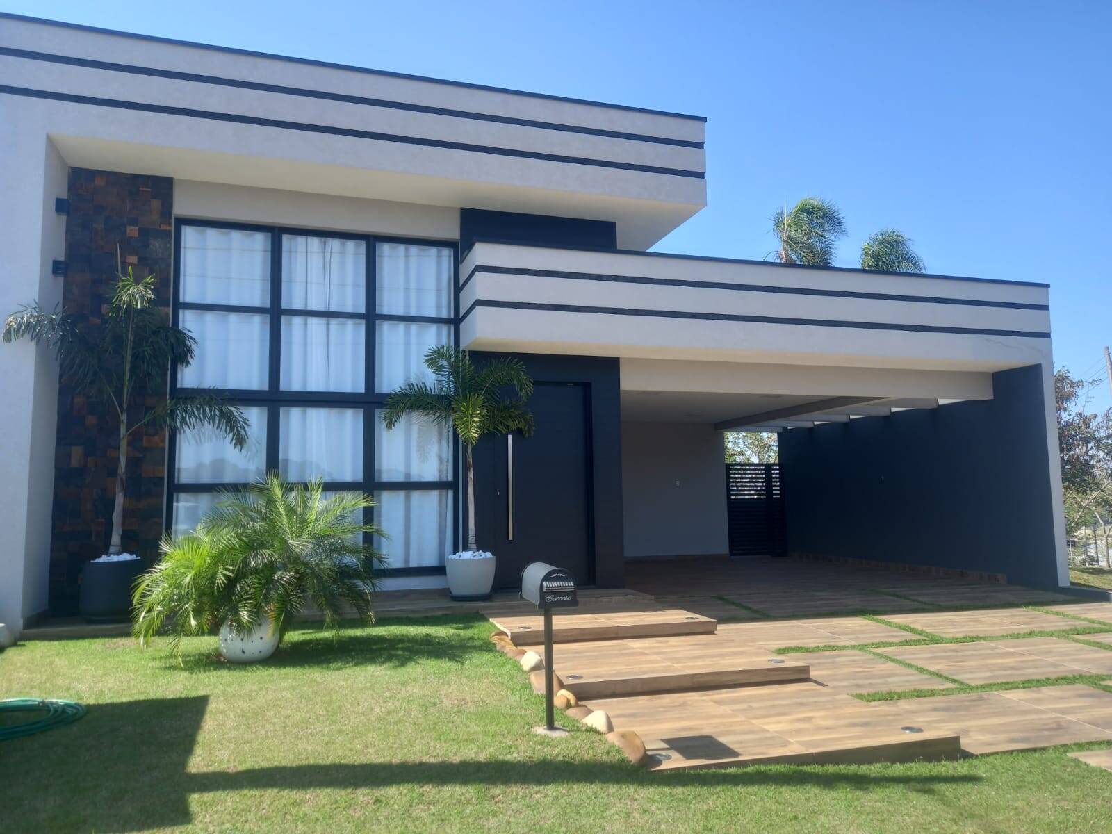 Casa de Condomínio à venda com 3 quartos, 200m² - Foto 2