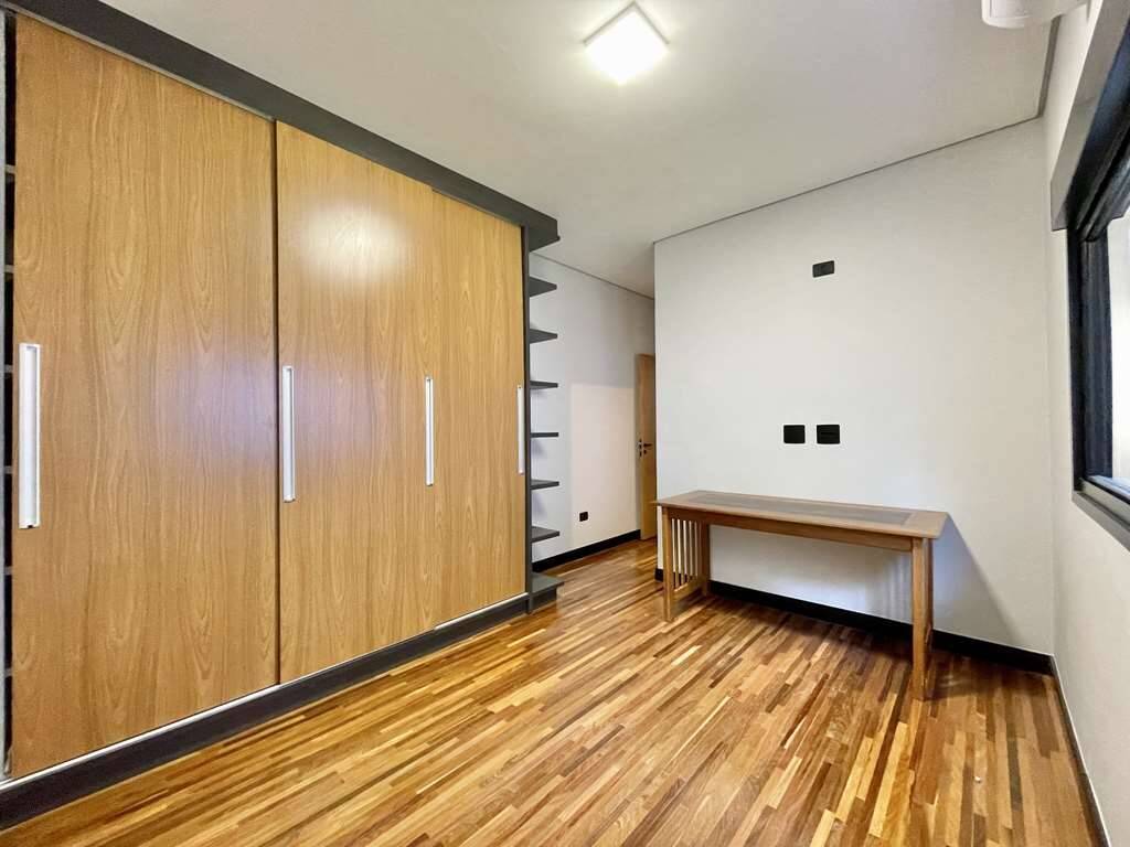 Casa à venda com 3 quartos, 321m² - Foto 41