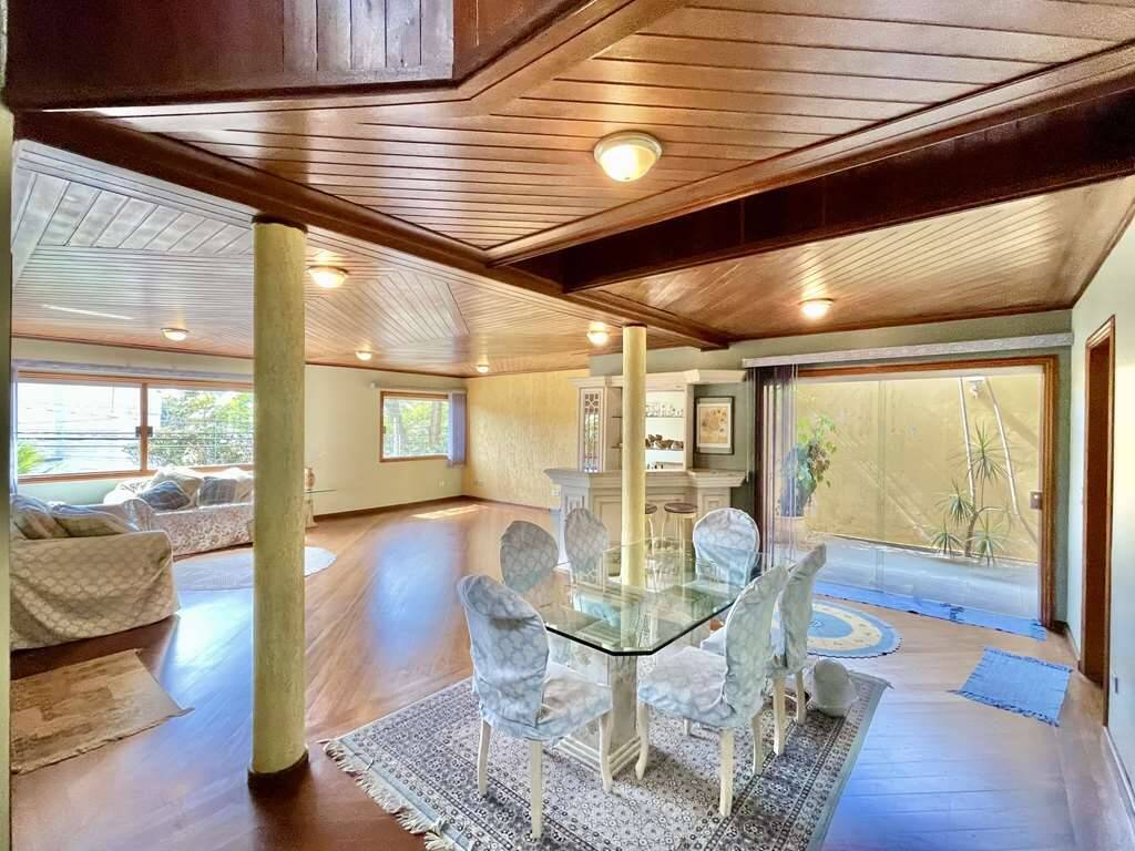 Casa de Condomínio à venda com 3 quartos, 360m² - Foto 8