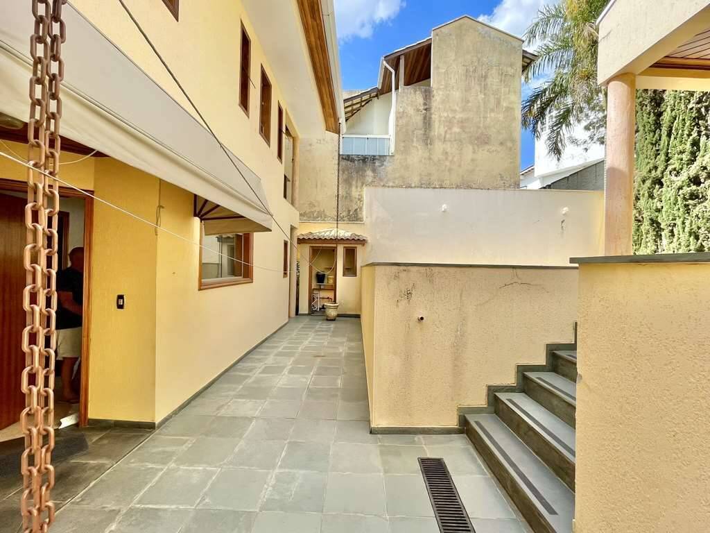 Casa de Condomínio à venda com 3 quartos, 360m² - Foto 12