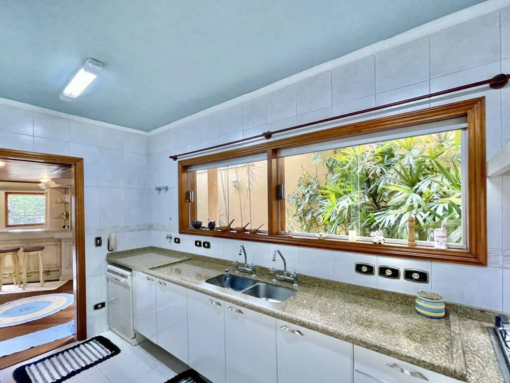 Casa de Condomínio à venda com 3 quartos, 360m² - Foto 13