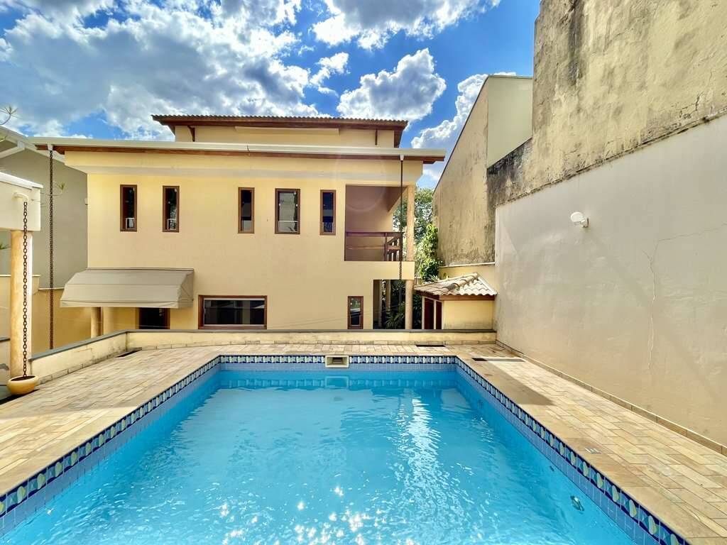 Casa de Condomínio à venda com 3 quartos, 360m² - Foto 5