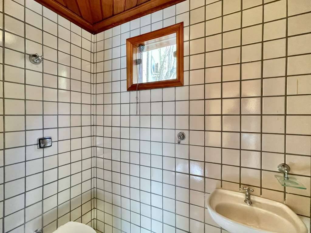 Casa de Condomínio à venda com 3 quartos, 360m² - Foto 28