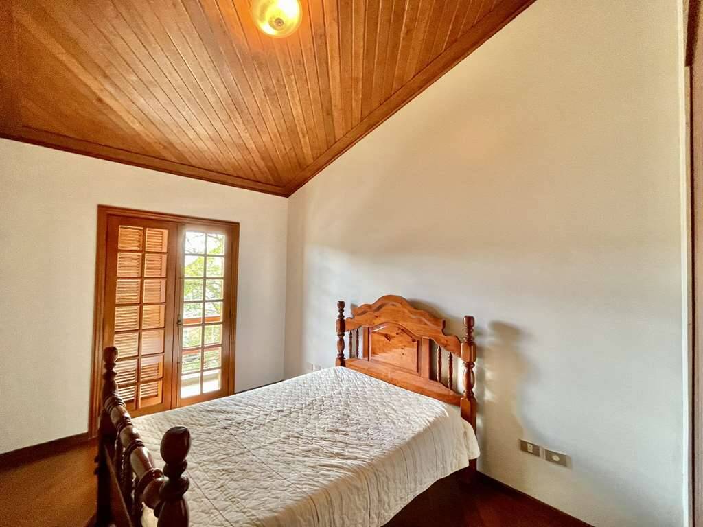 Casa de Condomínio à venda com 3 quartos, 360m² - Foto 36