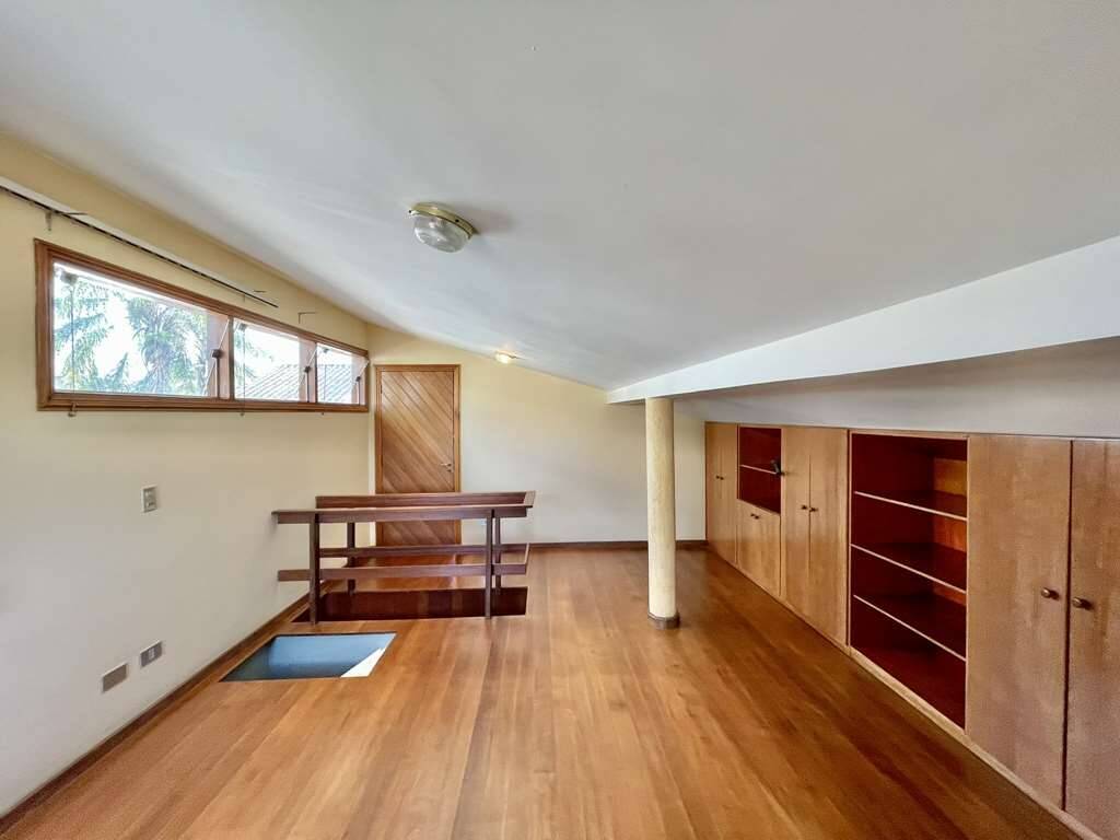 Casa de Condomínio à venda com 3 quartos, 360m² - Foto 43