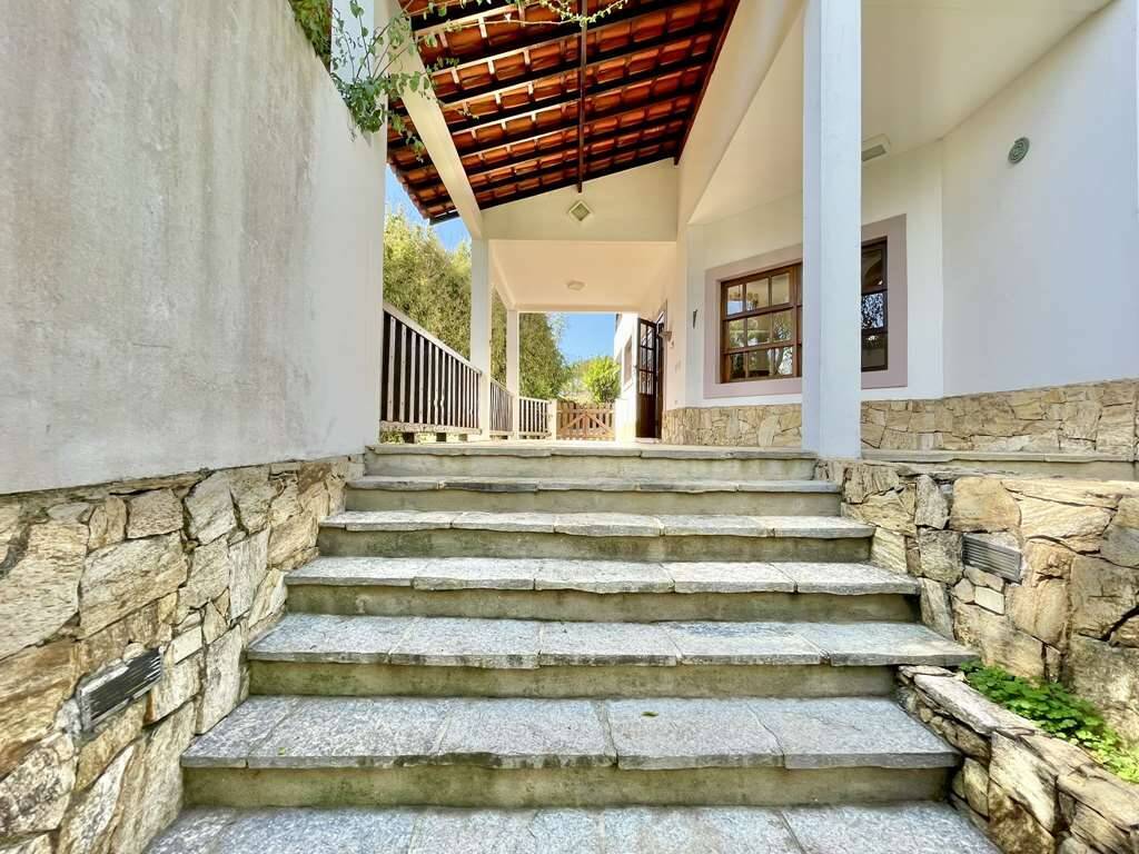 Casa de Condomínio à venda com 4 quartos, 372m² - Foto 5