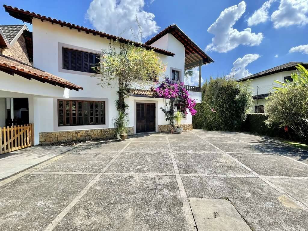 Casa de Condomínio à venda com 4 quartos, 372m² - Foto 32