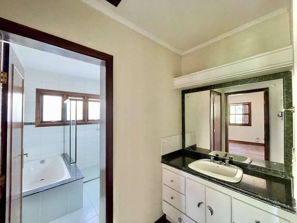 Casa de Condomínio à venda com 4 quartos, 372m² - Foto 50