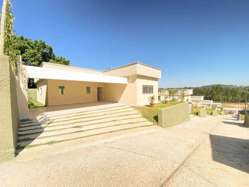 Casa à venda com 3 quartos, 197m² - Foto 2