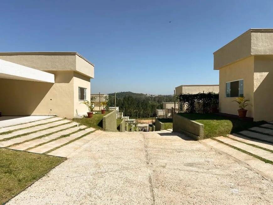 Casa à venda com 3 quartos, 197m² - Foto 3