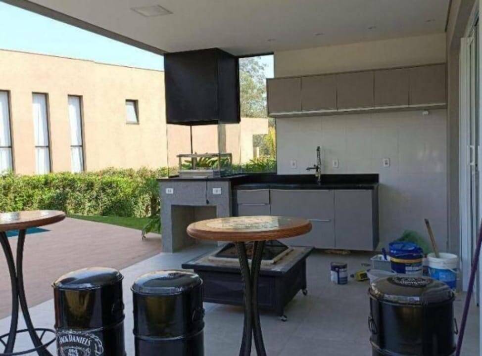 Casa de Condomínio para alugar com 4 quartos, 307m² - Foto 18