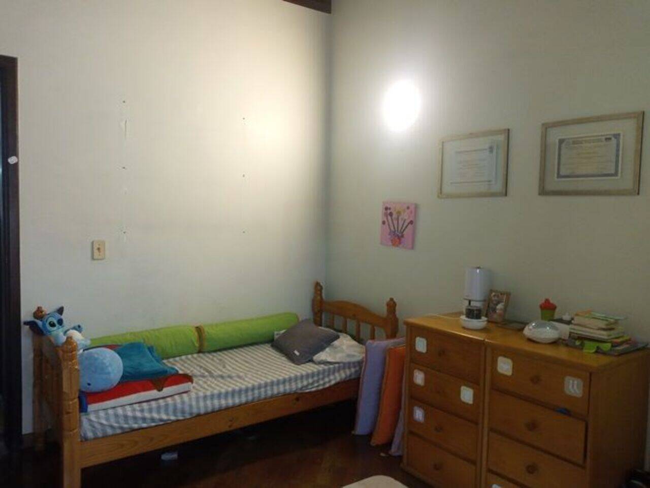 Casa de Condomínio para alugar com 3 quartos, 230m² - Foto 12