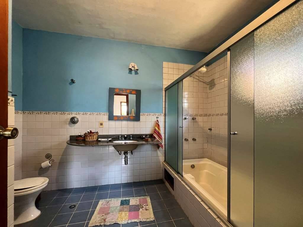 Casa de Condomínio à venda com 4 quartos, 369m² - Foto 31